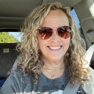 Meet your Posher, Karen